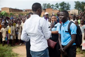 De la politique à la pratique - Un partenariat avec les jeunes pour construire une paix durable